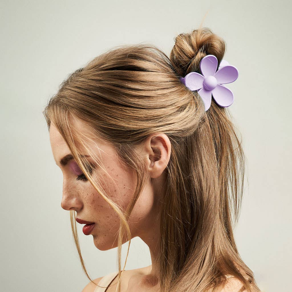 Daisy flower 3" matt clip hair fashion accessory claw: Glacier