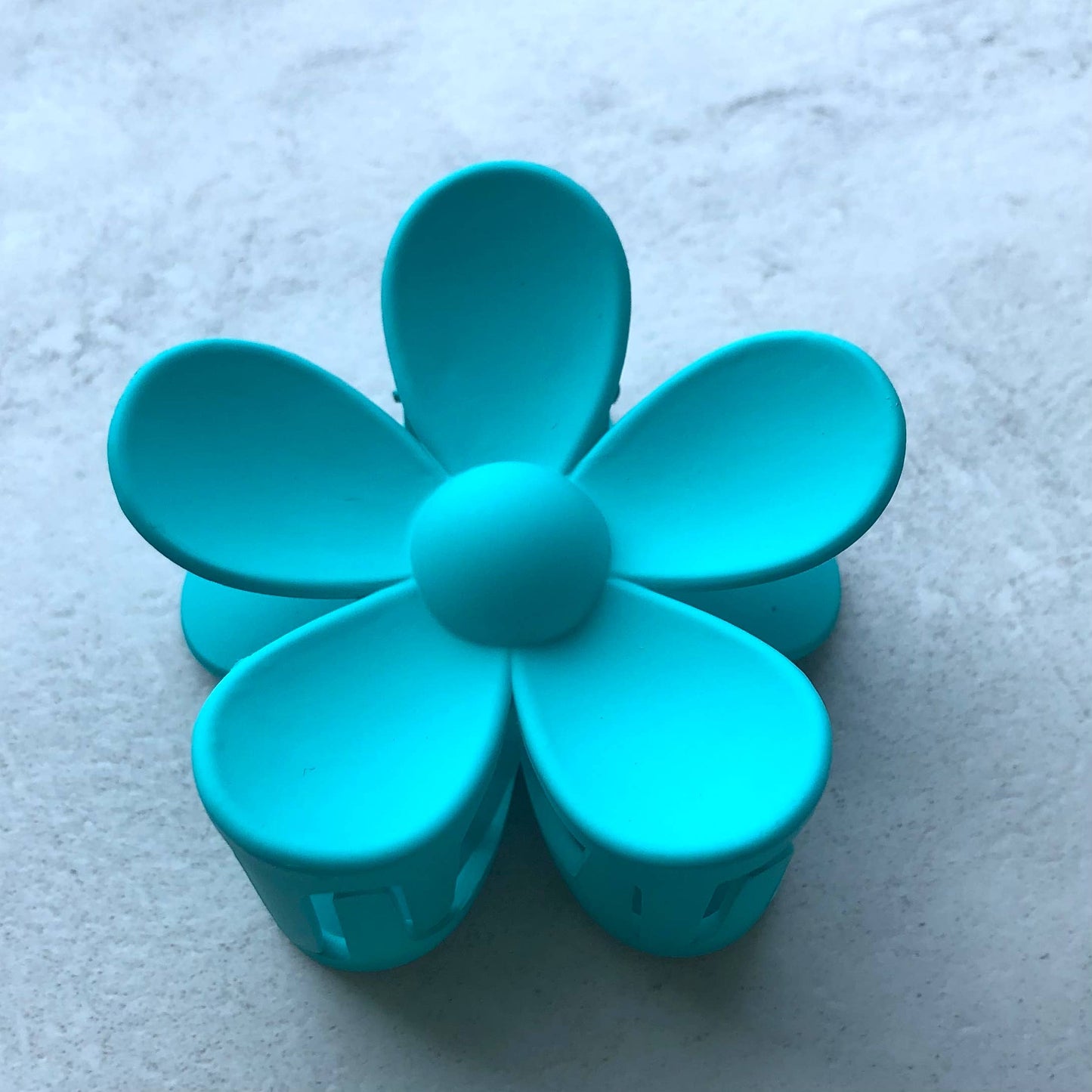 Daisy flower 3" matt clip hair fashion accessory claw: Raspberry