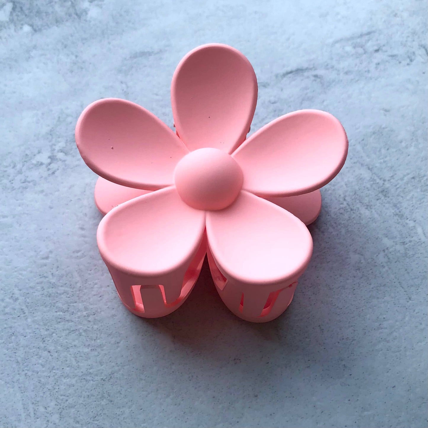 Daisy flower 3" matt clip hair fashion accessory claw: Black