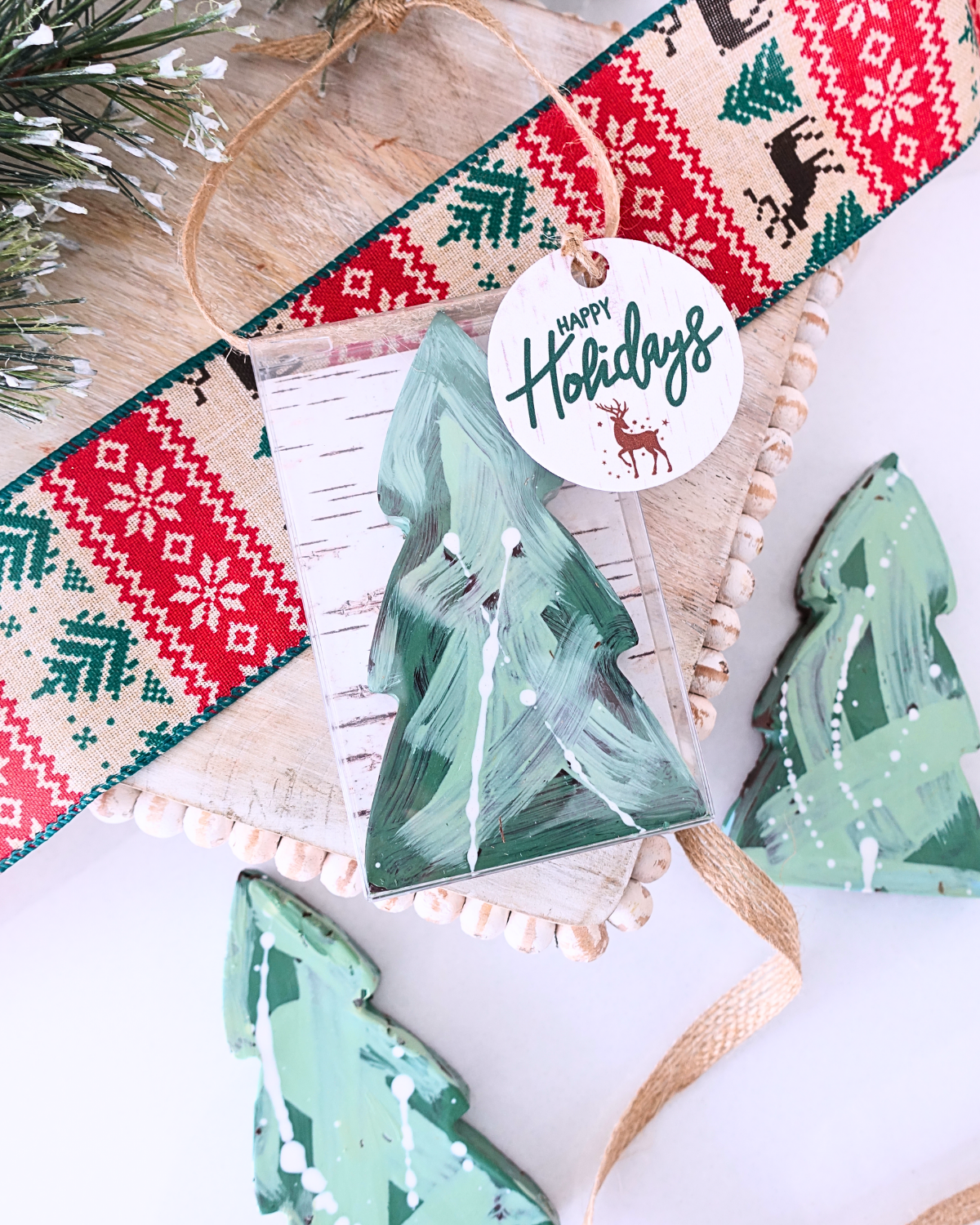 Crunchy Peppermint Evergreen Tree (Ornament Box)