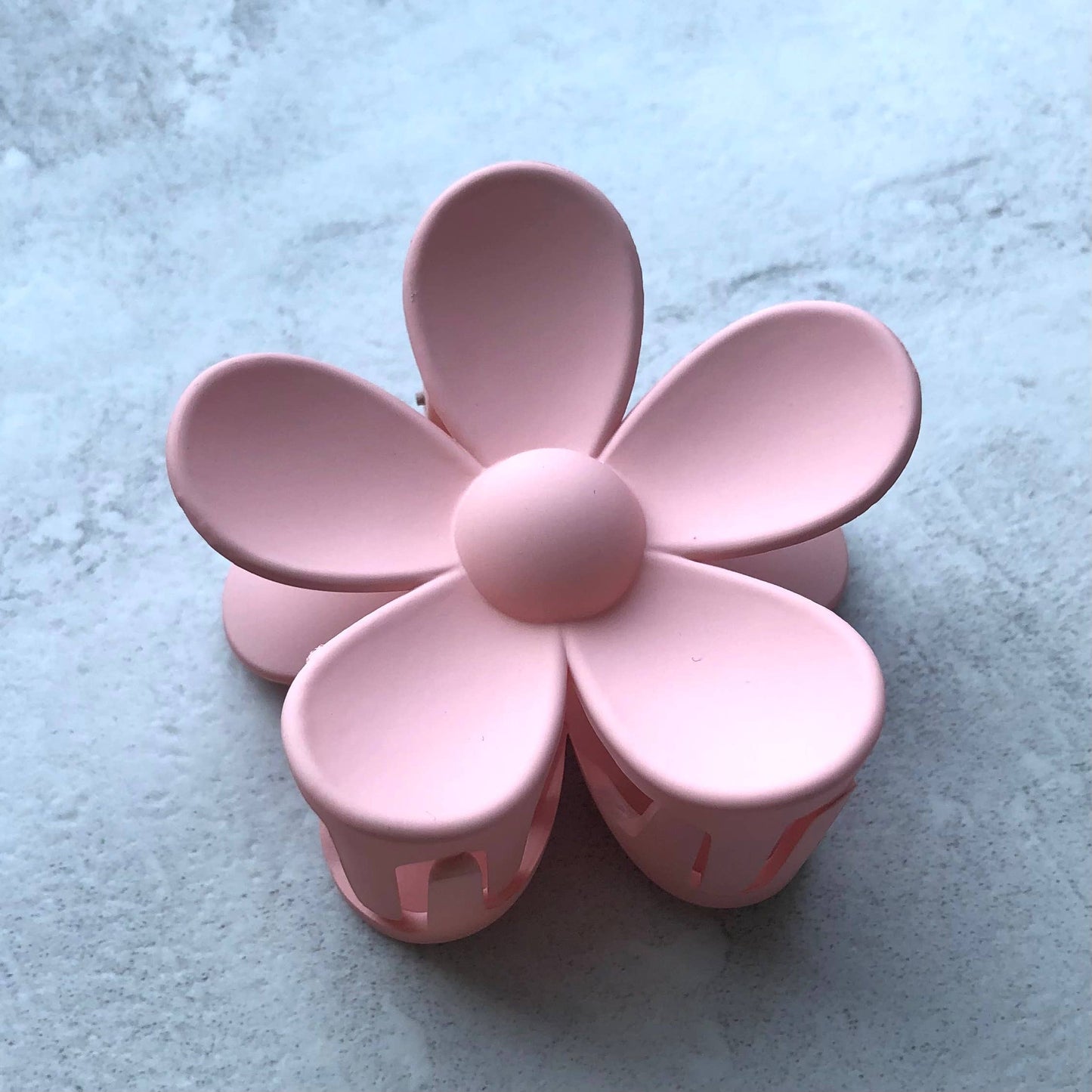 Daisy flower 3" matt clip hair fashion accessory claw: Raspberry
