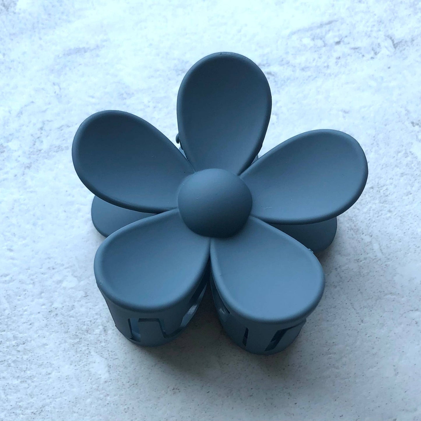 Daisy flower 3" matt clip hair fashion accessory claw: Raspberry