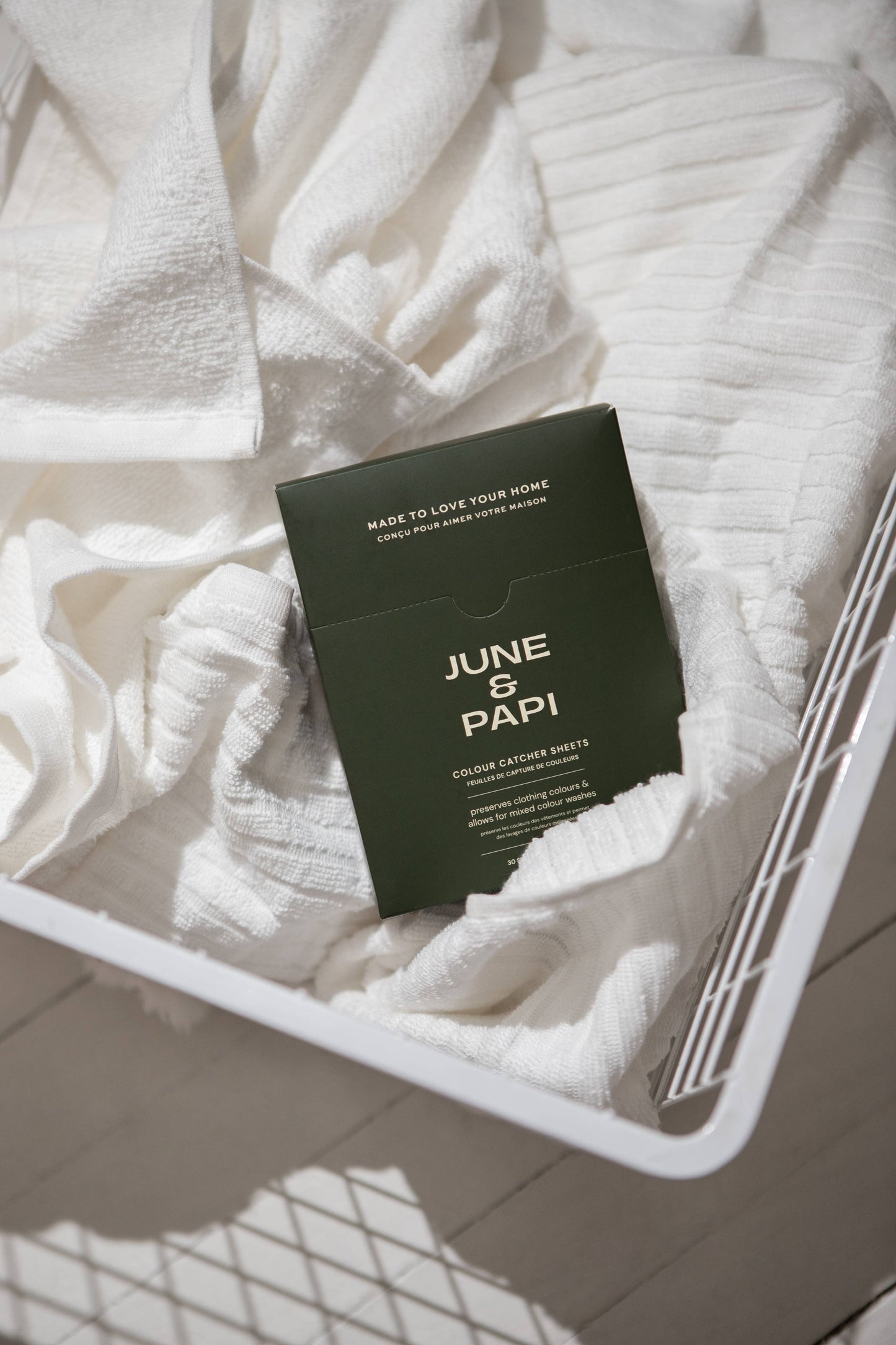 June & Papi Colour Catcher Sheets